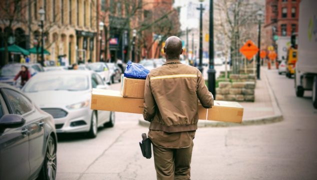 7 Reasons Why You Should Start a Dropshipping Business